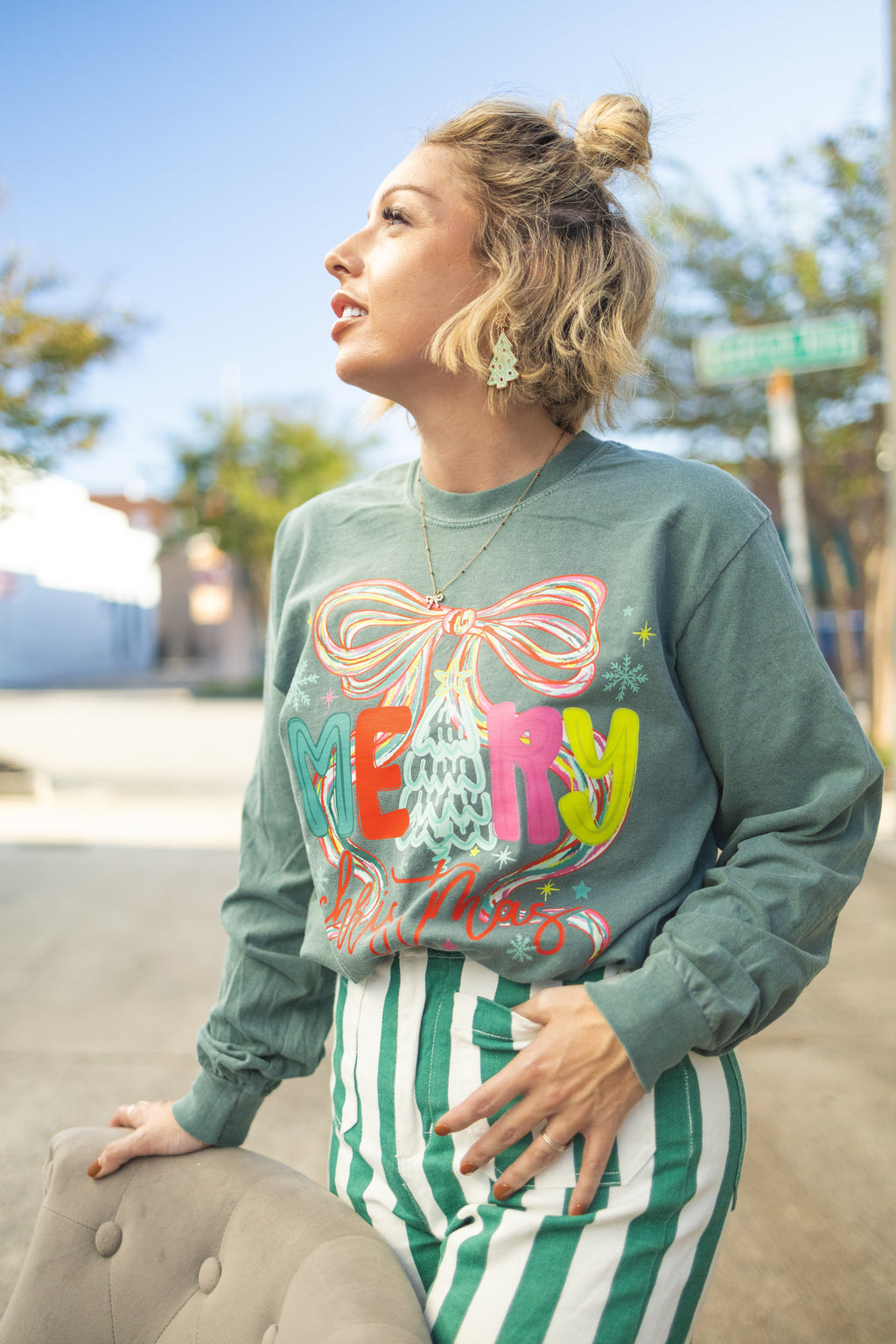 merry and bow bright